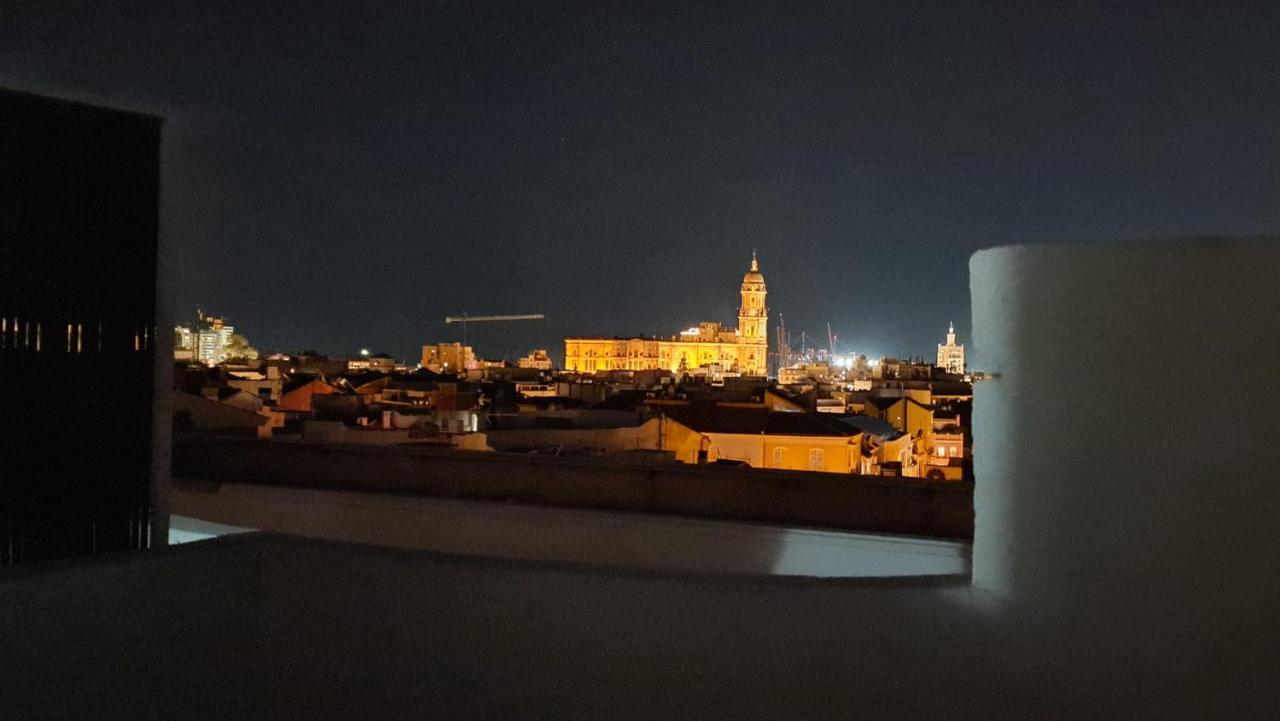 Penthouse With Solarium In The Center Of Malaga-Atico Con Solarium En El Centro De Malagaアパートメント エクステリア 写真